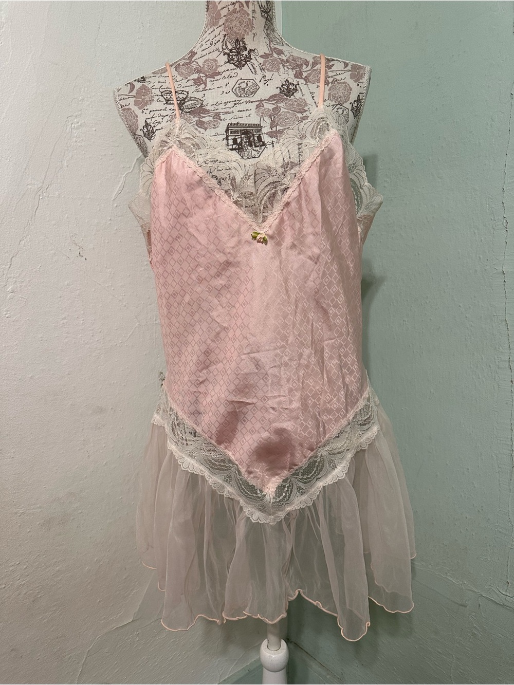 Y2K Jacklyn Smith Pink Lace Trim Slip - Large vintage v neck sleepwear